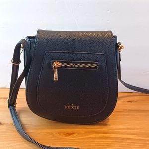 Kedzie Camden Mini Messenger Bag Color Black